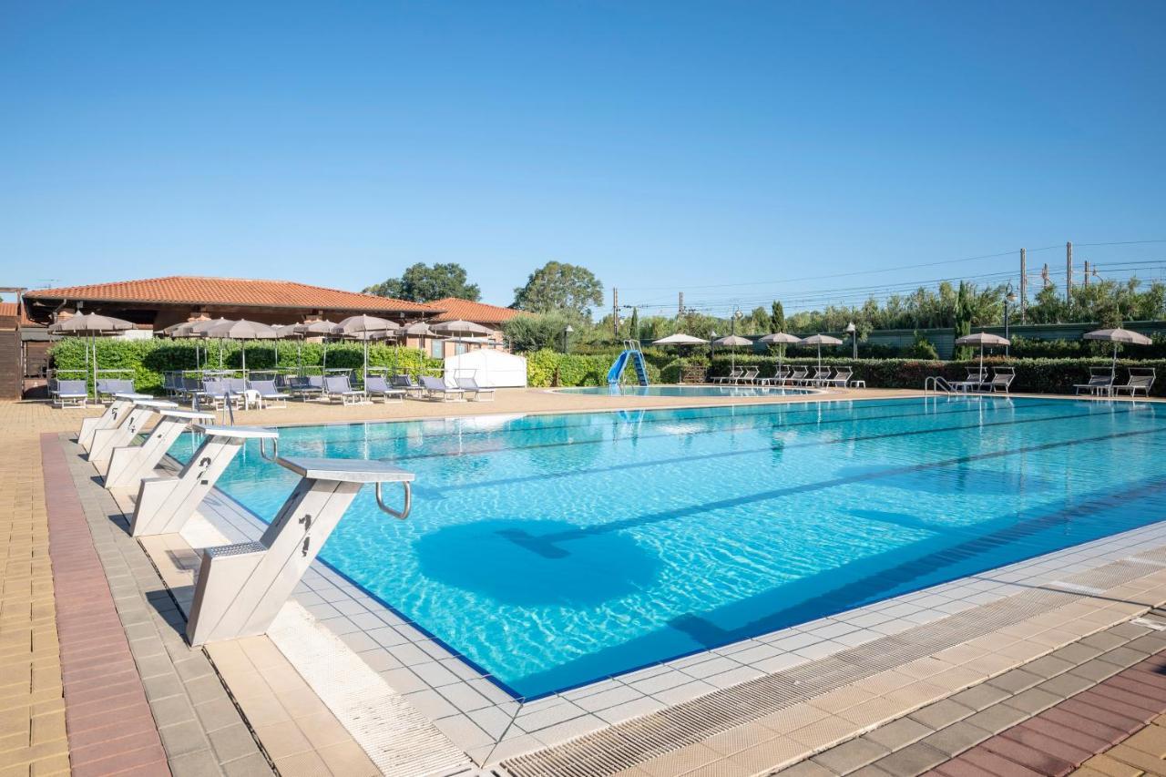 Villaggio Il Girasole Follonica Exterior foto